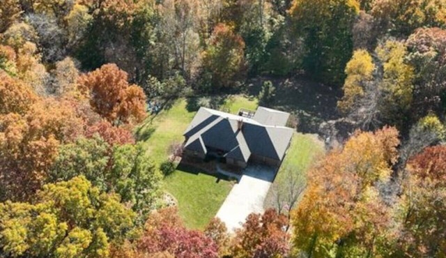 Hocking Hills Luxury Retreat-5BR-Hot Tub-Game Room-Fire Pit-5 Wooded Acres