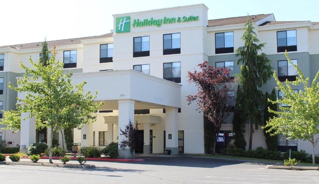 Holiday Inn & Suites Bothell an IHG Hotel