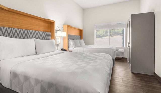 Holiday Inn & Suites Bothell by IHG