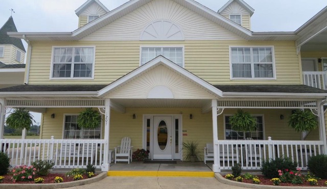 Honeysuckle Inn