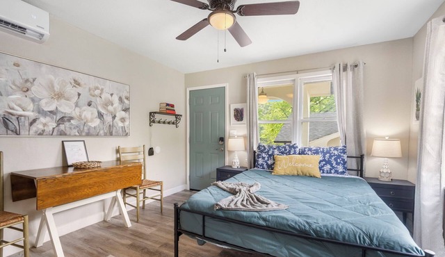 Hummingbird Hideway Peaceful Lake View Cottage