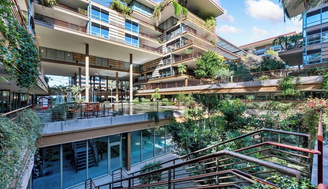 Impressive ground unit located in Old Town Scottsdale. 2 beds, 2 baths.
