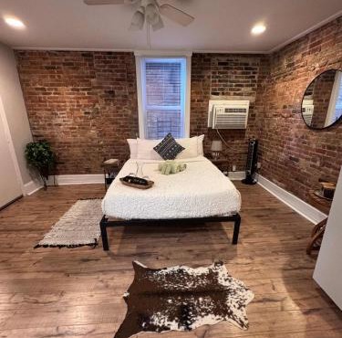 Jungle House Studio Suites - Short North & Convention Center