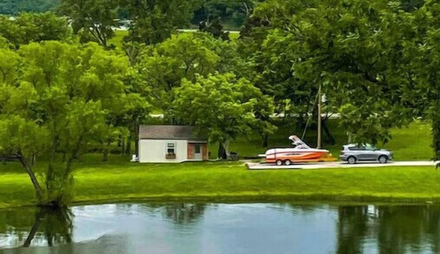 Lake Bungalo