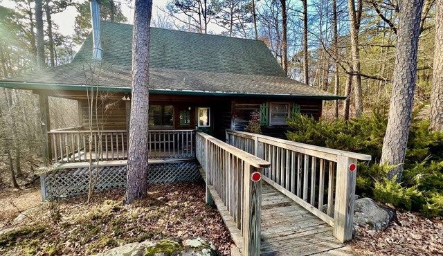 Lakefront Cottage with Spa and Pool Perfect for Outdoor Activities in Mount Ida, Arkansas