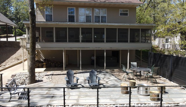 Lakefront Hideaway on Greers Ferry Lake near Narrows bridge! Higden AR