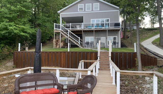 Lakeside Paradise