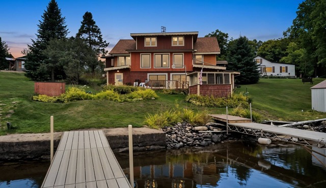 Lakeview Retreat, Lakeside on the Flowage