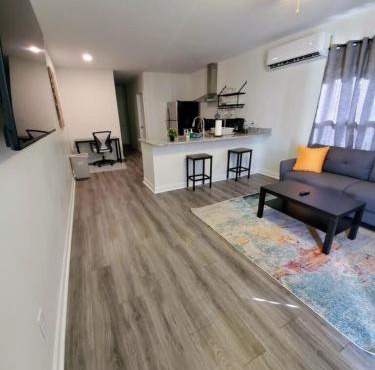 LakewoodLyon Park Renovated Cottage Near Duke 28A
