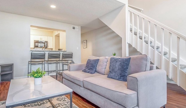 Landing | Amazing 2BD, Game Room, Gym