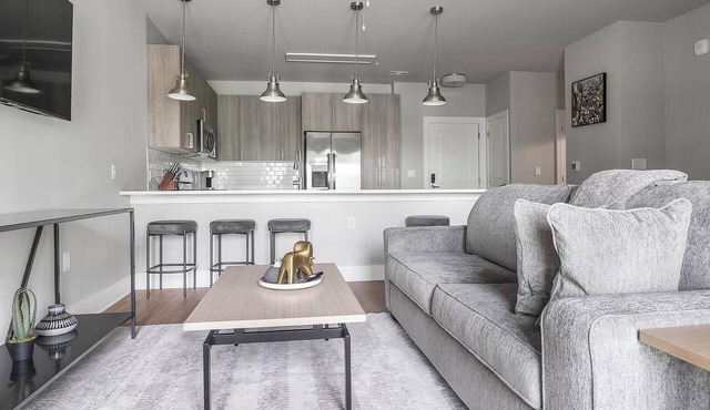 Landing | Stunning 1BD, Clubhouse, Pool