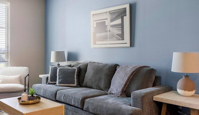 Landing | Stunning 2BD, Clubhouse