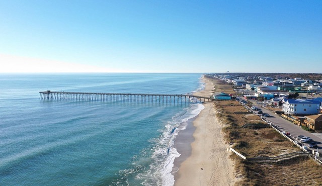 Loggerhead Surf - Newly Updated Cottage, 2 Blocks to Beach, Grill, Pet Friendly w/Fenced Yard