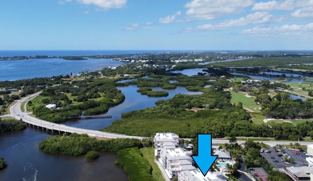 Luxury Waterfront Condo by Gasparilla Sound near Pristine Beaches of Boca Grande