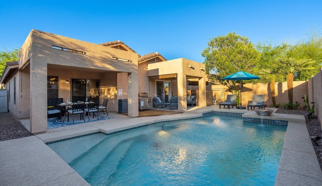 Modern Home N Phoenix/Scottsdale-w/Heated Pool-Game Room-2 Patios-Dog Friendly