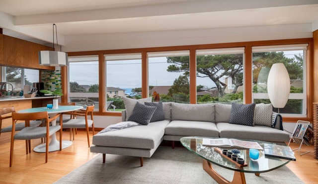 Modern Love by AvantStay | Serene Home in Arch Cape w/Large Yard!