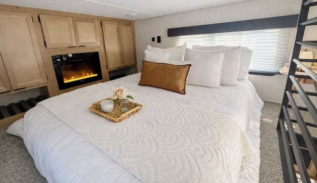 Modern Tiny Home Firepit Near AT&T Stadium in Venus