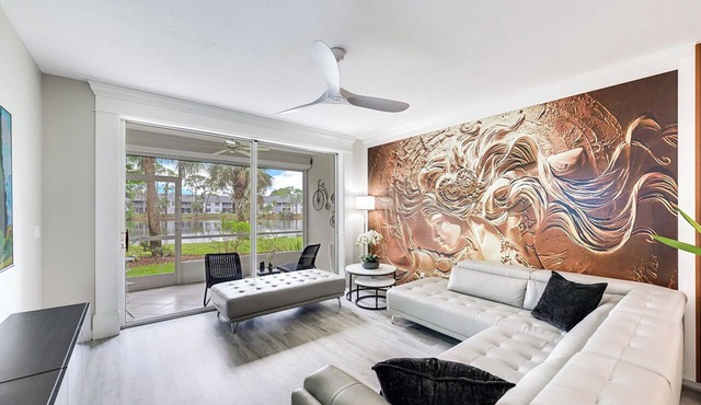 NAPLES 2B/2B IMPERIAL CONDO W/STYLE & LAKE VIEWS! POOLS! NEAR EVERYTHING! 103