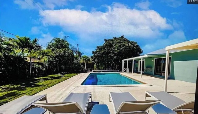 Naples Villa Heated Pool 1.3M to beach-11 People