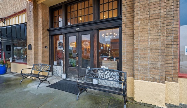 NEW! Hotel Cathlamet Room 203 - Interior Full