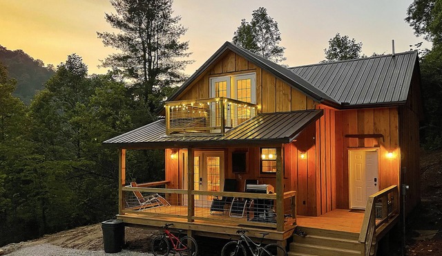 Newly-built See Rocks Vista Cabin