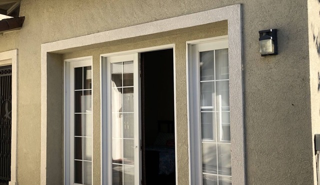Nice Studio w/Private Entrance & Yard*