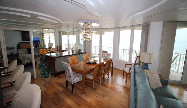 On No Drive Beach! Luxury 3 BdRm, 3 Baths, Mst wSpa; Ocean & Riverview Balconies