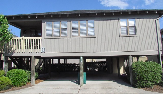 Perfect gathering place for families and golfers!