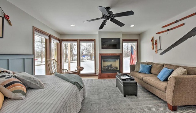 Pet-Friendly Retreat w/Deck: Steps to Marina!