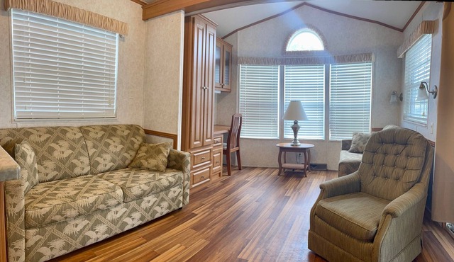 Pet Friendly St. Augustine Cottage - Just 2 blocks from the beach!
