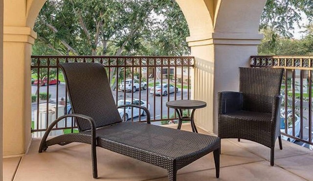 Phoenix | Desert Golf Retreat | Pool, Dining & Sunsets