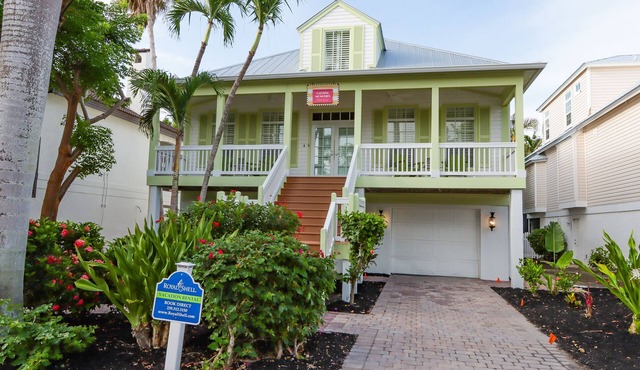 Pool Home With A Pretty View! - Captiva Memories