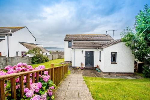 PuffinPatch - Beachside Cottage in Broad Haven