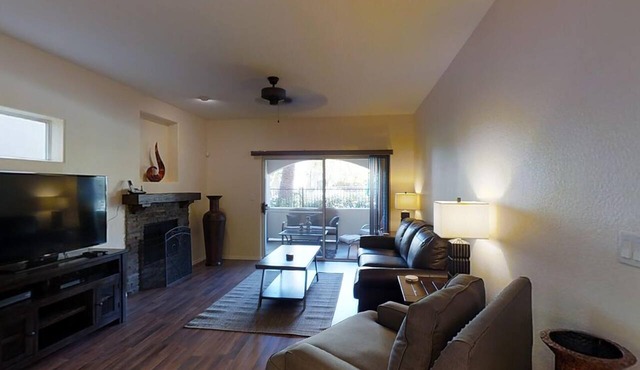Quiet, 2 Bedroom Condo in Gated Community with Garage