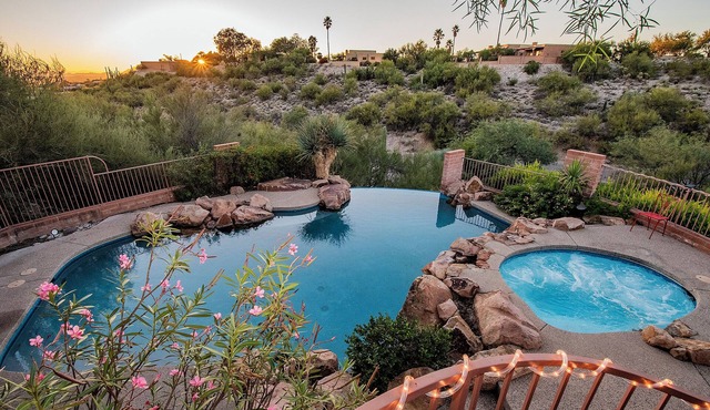 Saguaro Vista! Sprawling Retreat in the Foothills!
