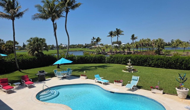 SANIBEL SUN CASTLE Splendid home, heated pool, great location, bike to beach.