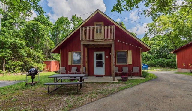 Silver Dollar City 1 Mile - Table Rock Lake - 3 Bed/2 Bath - Woodsy - Foxfire