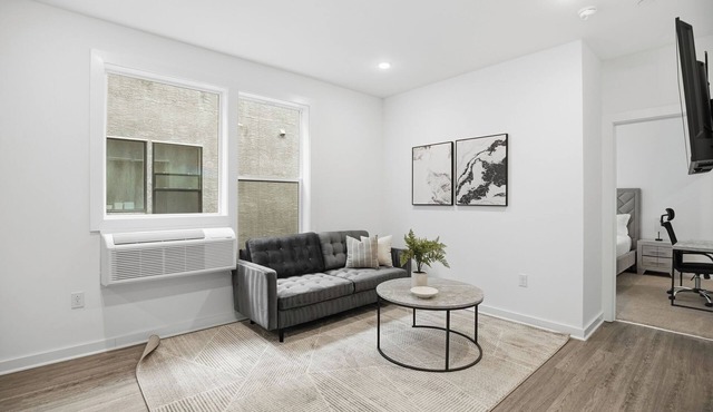 Simple, modern 1BR in Fairmount Square