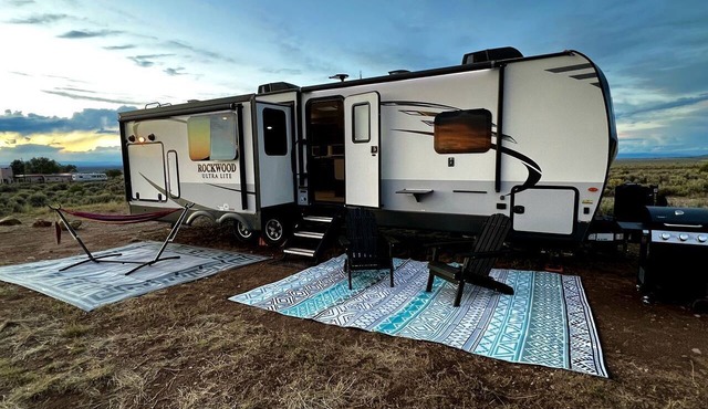 Spacious Camper on a Llama Rescue Ranch with Stunning Views near Questa, New Mexico