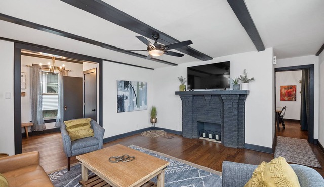 Spacious Norwood Home: 3BR, 2BA, Near Stadiums, Riverbend & Downtown