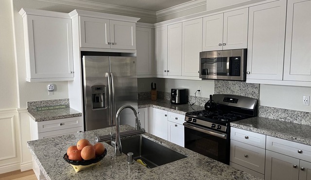 Spacious, upgraded 3 bedroom townhome