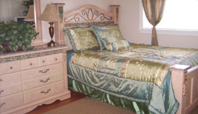 Spacious Villa Sleeps 18 6BR 3BA