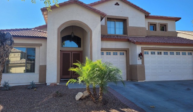 Spring Trng ! Pet Fr 4 BR 2.5 Ba 3387 Sqft High-End Home, Lg pool, Heated Spa.