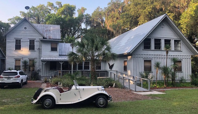 St. John’s historic river house mansion Georgetown