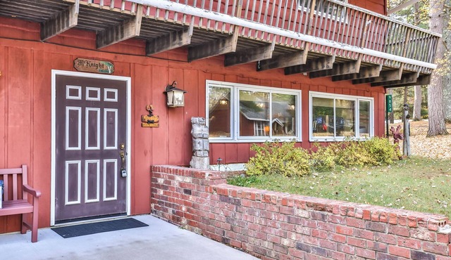Stepaway Vacation Rentals- Moose Lodge