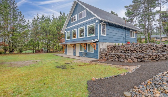Steps to beach, Ping Pong, XBox, Foosball, WiFi, Private Deck (SandCastle)