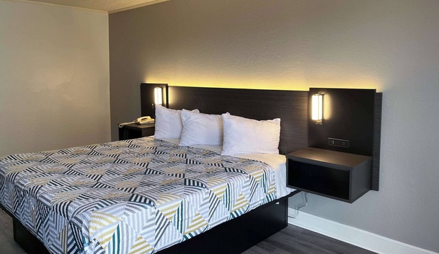 Studio 6 Suites Perry, GA