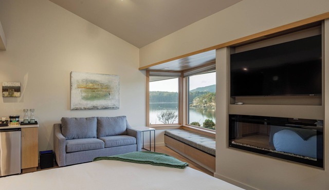 Sucia - Dramatic Eastsound Bay View in Eastsound