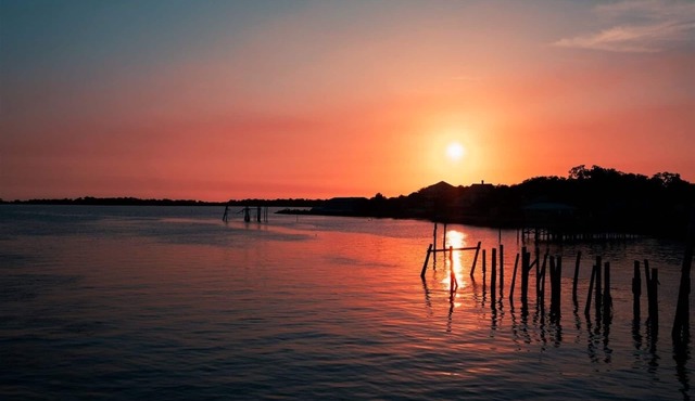 Sunset Brooke's w/amazing sunset views!