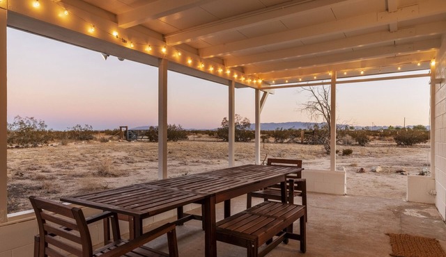 🌵 That Desert House - Hot Tub, lots of Privacy, High Design & Incredible Desert Views! 🌵